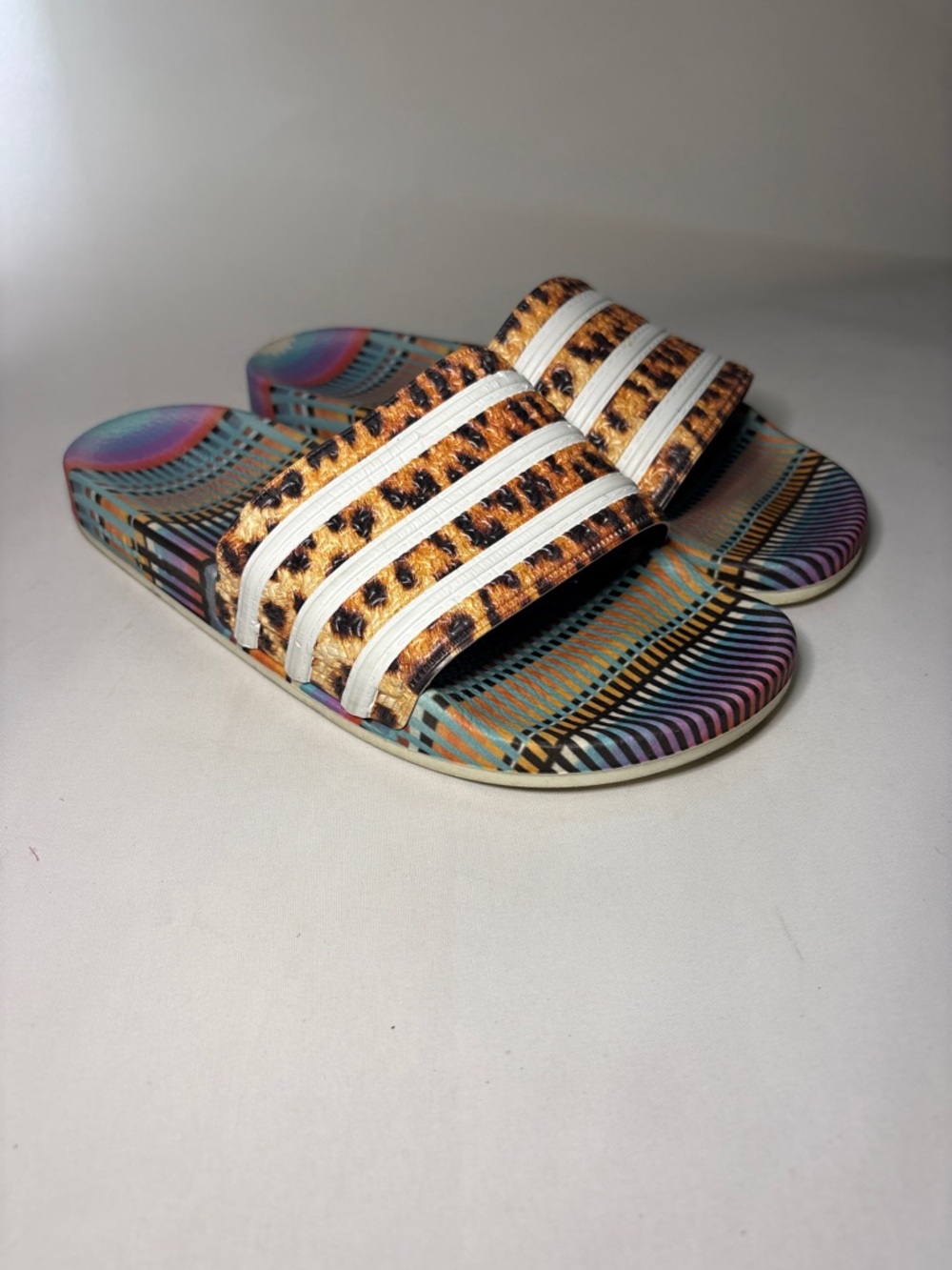 adidas Adilette Slides 'The Farm Brazilian Dance' Women's Size 9.5 Men's 8 UK 7